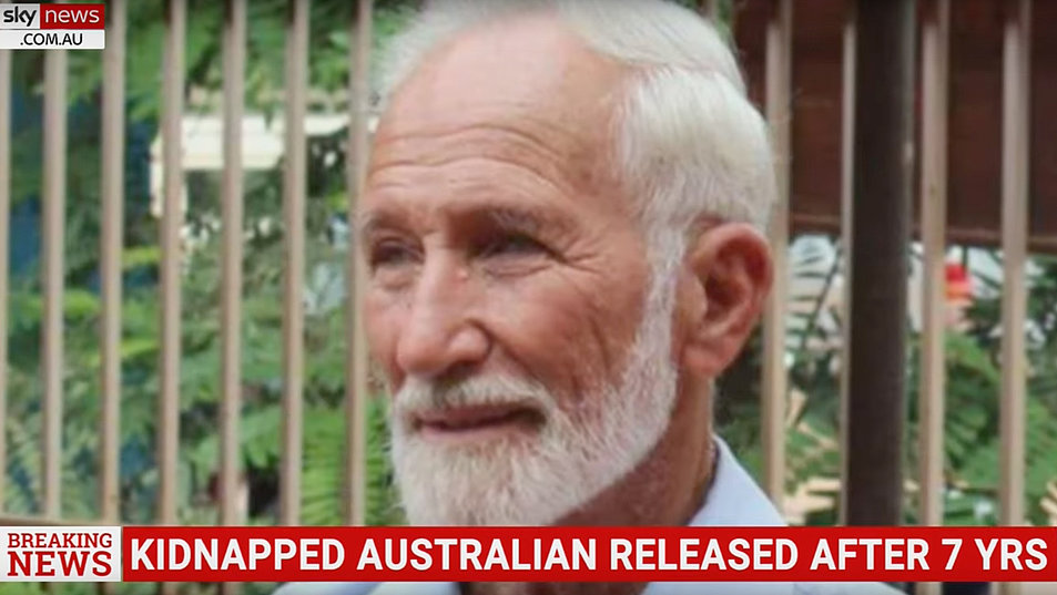 Zahlreiche Medien wie Sky News Australia berichteten über die Freilassung von Kenneth Elliott. Screenshot: Youtube/Sky News Australia